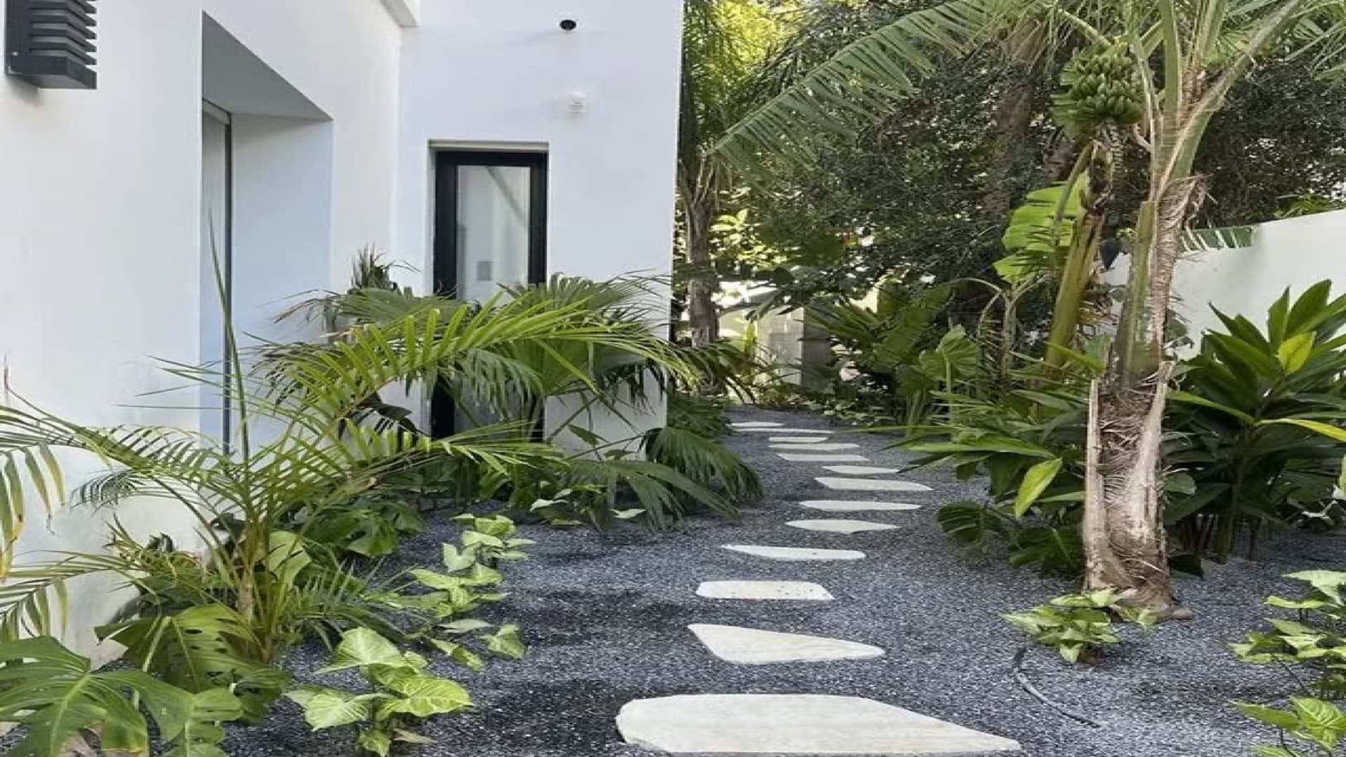 Jardin Contemporain Épuré